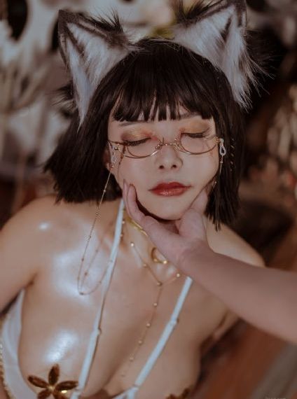 18禁女裸乳扒开腿免费视频网站_国语版中文版