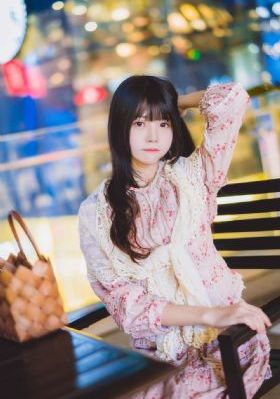 2019欧美爆款吊带连衣裙_高清高清免费观看