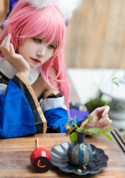 欧美运动美女街拍壁纸_BD英语高清在线观看