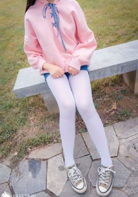 国产精品白嫩美女_BD韩语BD在线观看