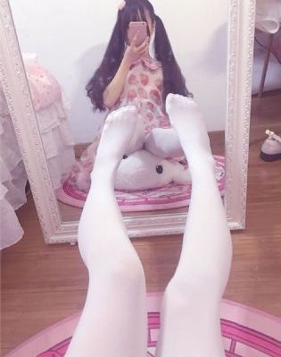 美女裸泳视频一区_高清完整版观看